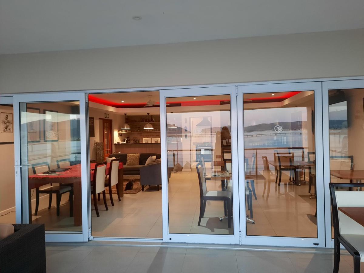 Phoenix Lodge And Waterside Accommodation 克尼斯纳 外观 照片