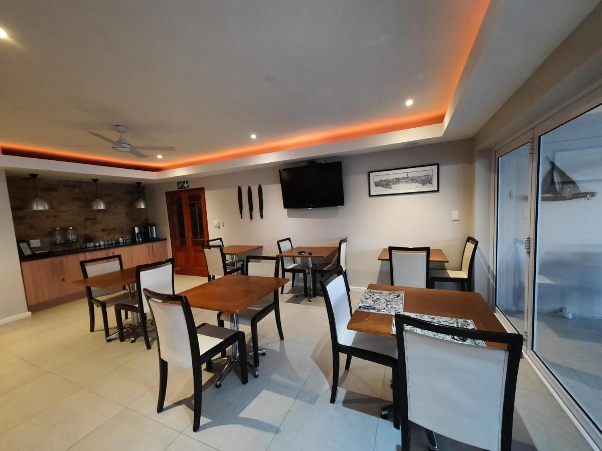 Phoenix Lodge And Waterside Accommodation 克尼斯纳 外观 照片