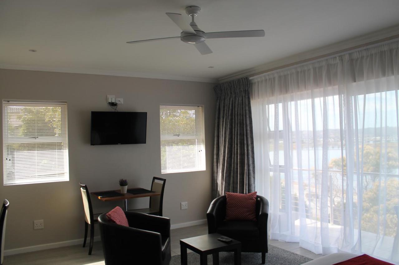 Phoenix Lodge And Waterside Accommodation 克尼斯纳 外观 照片