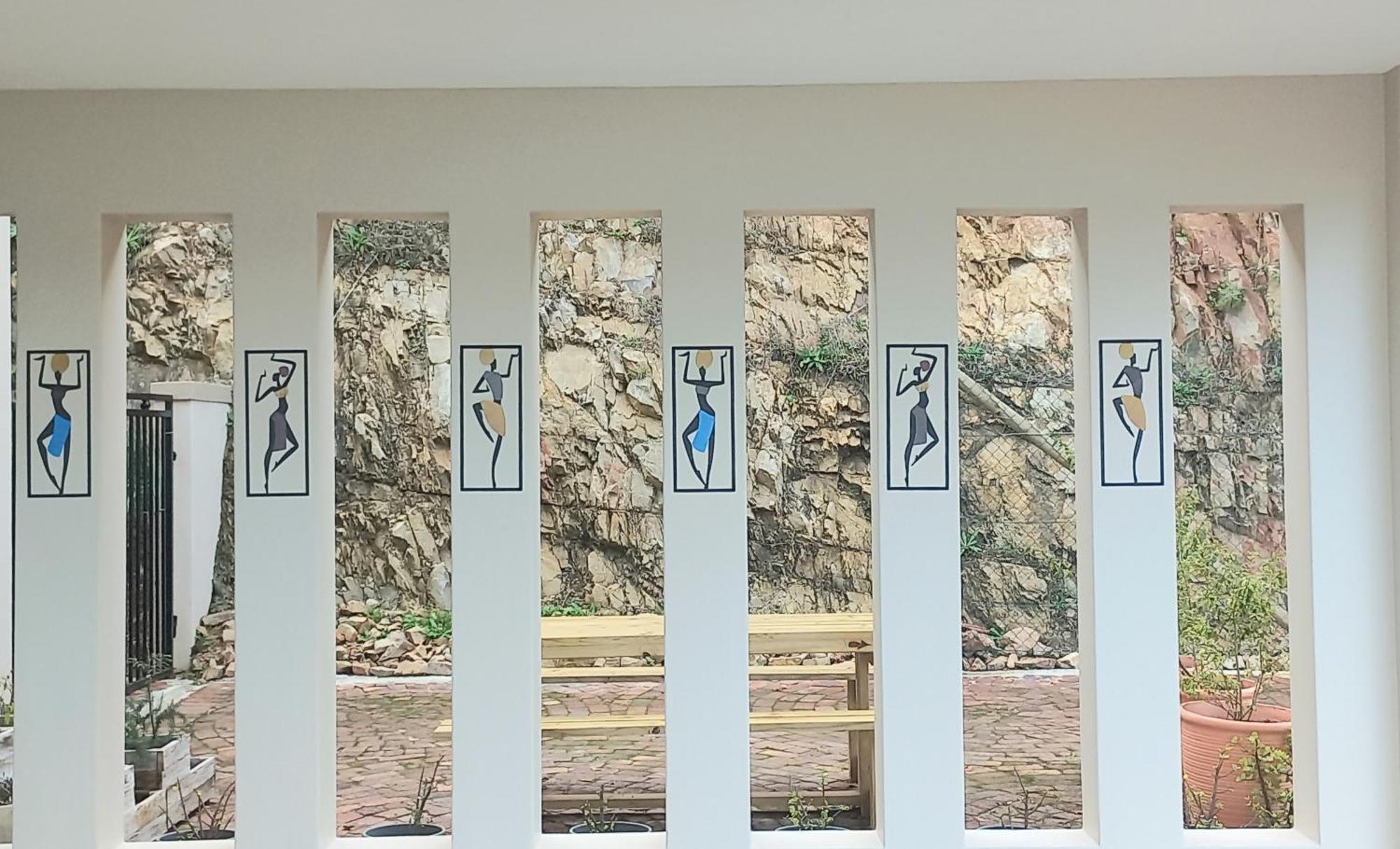 Phoenix Lodge And Waterside Accommodation 克尼斯纳 外观 照片