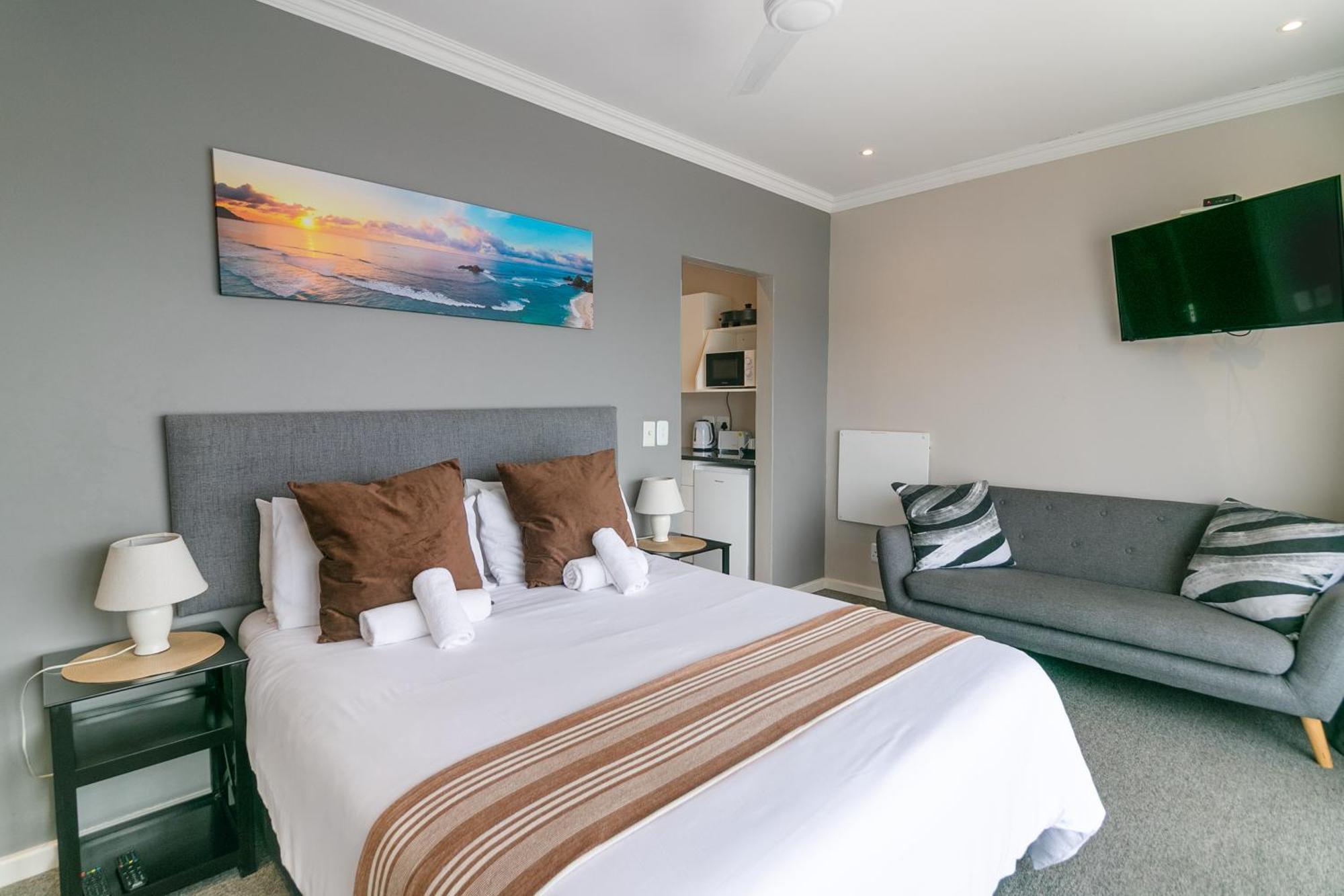 Phoenix Lodge And Waterside Accommodation 克尼斯纳 外观 照片